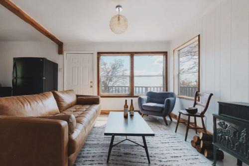 Dunlap Casa | Secluded rustic 2-bedroom cabin on nature retreat