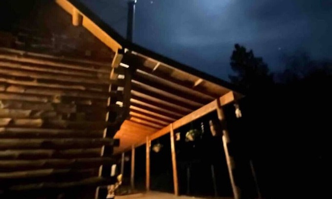 California Hot Springs Cabina | Secluded Log Cabin in Sequoia National Forest