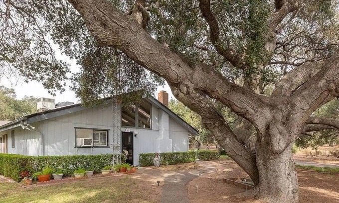 Callender Apartamento | Secluded wine country retreat, full kitchen