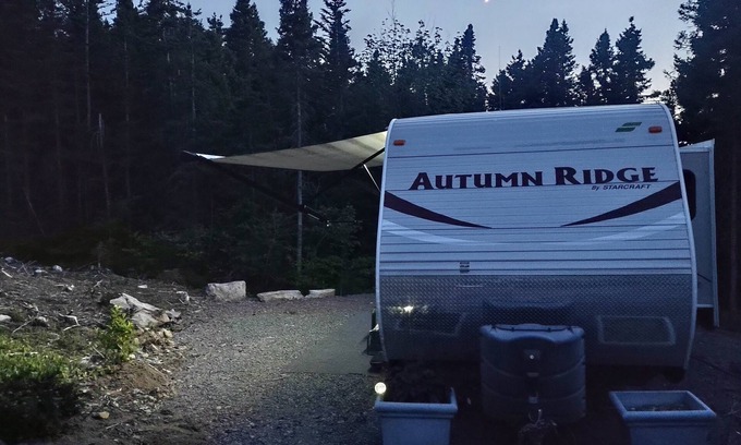 Terra Nova Casa | Secluded wooded getaway steps from the salt water