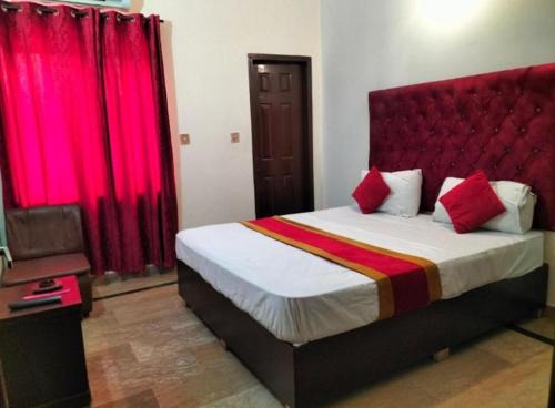 Lahore Hotel | Second Home Family Hotel