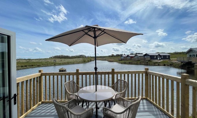 Filey Casa | Secret Of Eden Lake View Lodge