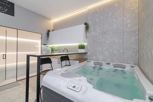 Business District Apartamento | Secret SPA