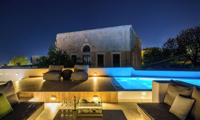 Fira Villa | Secret Spot Villa de lujo | Piscina privada | Jacuzzi | Nuevo | Ciudad Fira