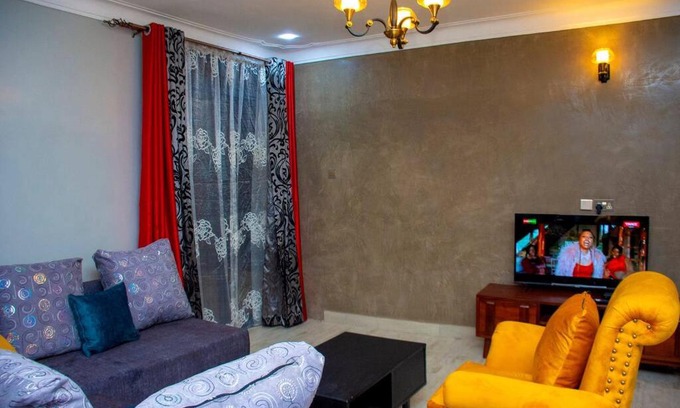 Kampala Apartamento | Secure cozy getaway near Kampala business district