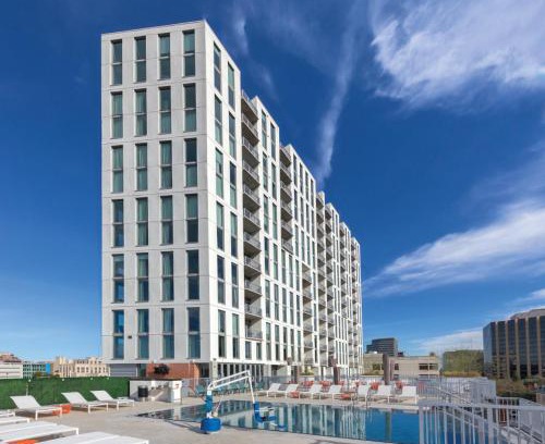 Civic District Casa | See all Austin has to offer in this Studio Apt with pool and gym onsite