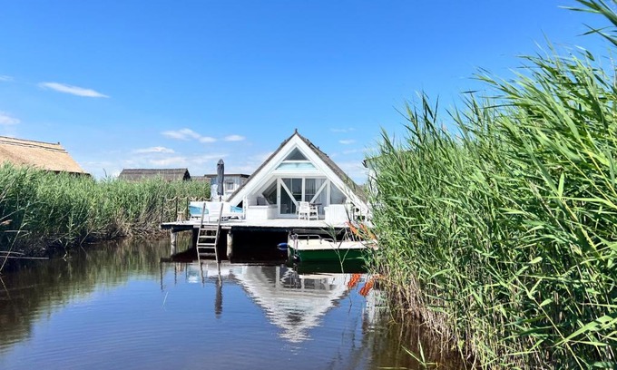 Rust Chalet De Esquí | Seehütte Neusiedlersee - Strandhaus, Elektroboot inklusive
