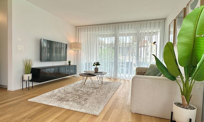 Kerzers Apartamento | Seeland Bijou Apartment - 2 bed