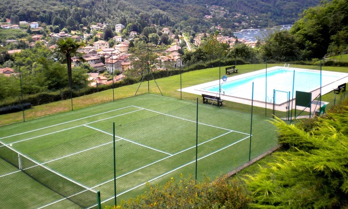 Castello Apartamento | Seenähe, pacífica 3-Zi.-Whg., Buena ubicación con piscina y canchas de tenis. en Castelveccana