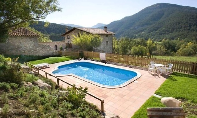 La Pobla de Lillet Cabaña | Casa rural (alquiler íntegro) Masía Sarga para 13 personas