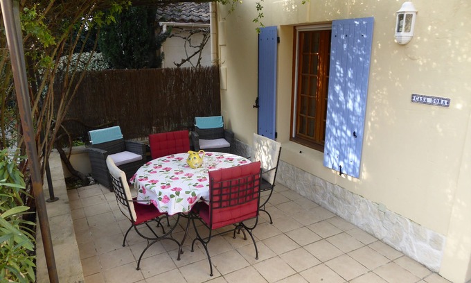 Rognonas Apartamento | Autoservicio 2 Dormitorio Casas rurales en el corazón de la Provenza