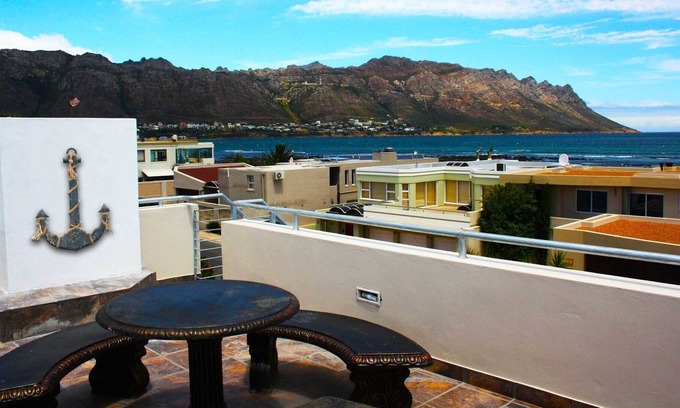 Gordons Bay Central Casa | Self-catering Accommodation in Gordons Bay, Cape Winelands