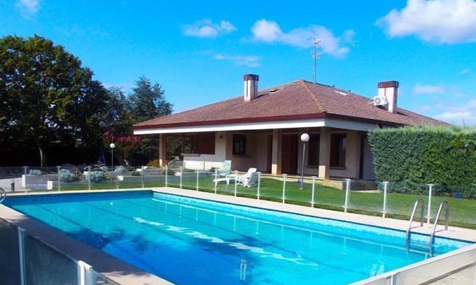 Muruzabal Cabaña | Casa rural (alquiler íntegro) El Jardín de Muruzábal para 23 personas