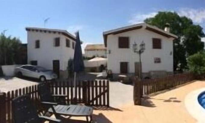 Martos Cabaña | Casa rural (alquiler íntegro) La Acacia para 12 personas
