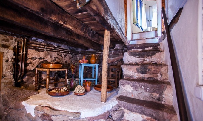 Riudaura Cabaña | Antiguo molino restaurado con 5 habitaciones y piscina climatizada comunitaria