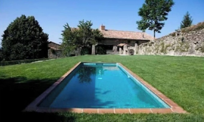 Vidra Cabaña | Casa rural (alquiler íntegro) Cal Pubill de Ciuret para 35 personas