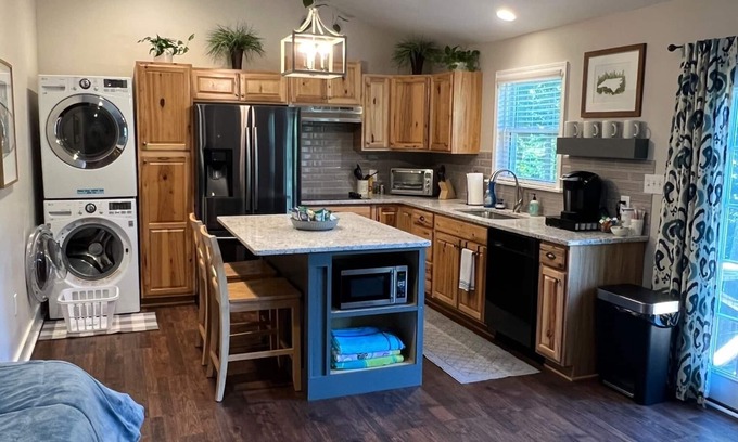 Denver Casa | Self Check In! Super Cute Studio Apartment! Private Entrance!