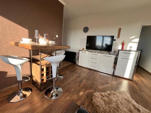 Nitra Apartamento | -Self-Check- Luxury view penthouse on the roof of City