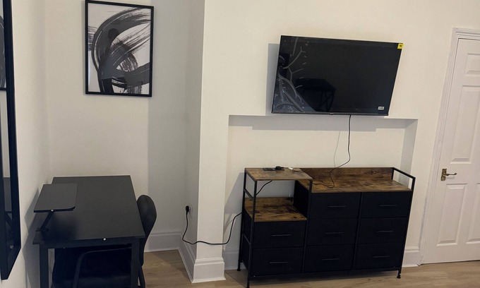 Newcastle-upon-Tyne Apartamento | Self contained basement flat near Newcastle City Centre