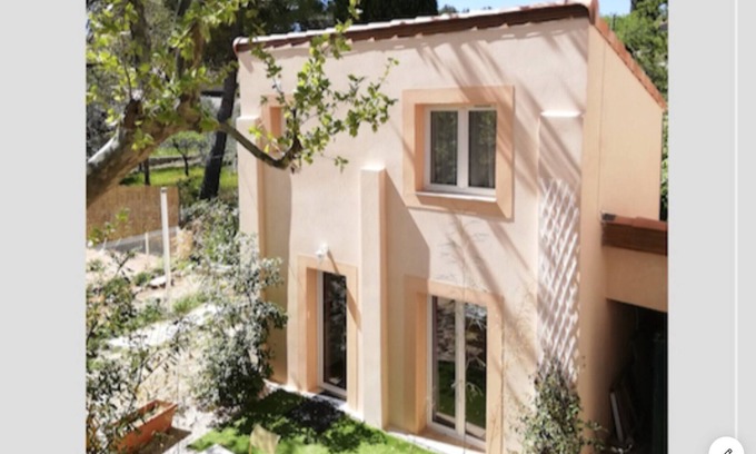 Roquevaire Casa | Self-contained studio near calanques Cassis Aix Marseille