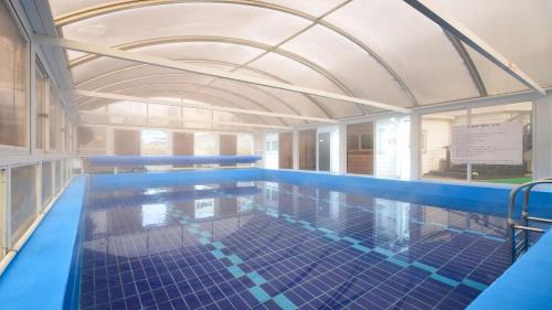 Buk Casa | Sellin Onsu Swimming Pool Pension