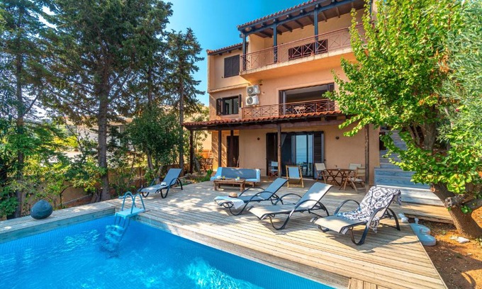 Marathon Casa | Semele House