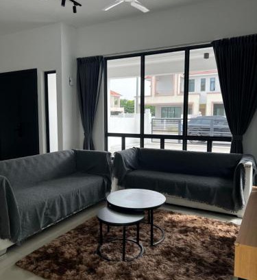 Banting Casa | Semi-D Home In Banting - 5 Mins To Pantai Morib - Tanjung Sepat