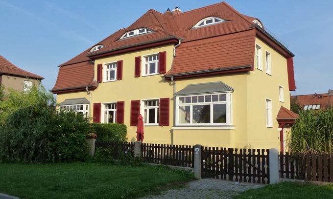 Briesnitz Apartamento | Casa adosada como casa de vacaciones en 2 plantas para máx. 5 personas con 2 habitaciones