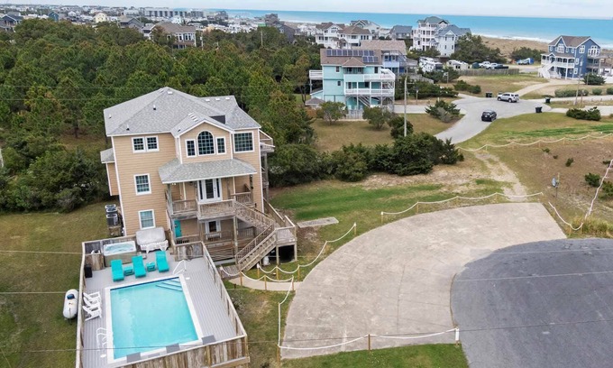 Rodanthe Casa | Semi-Ocean front property with direct access to beach from property