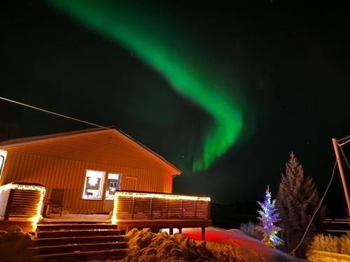 Lenvik Casa | Senja Peak Panorama