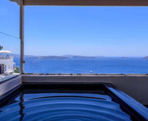 Oia Villa | Sensia villa with Hot tub and Caldera View