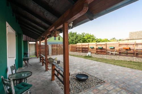 Stari Banovci Apartamento | Seosko Domaćinstvo Pustolov