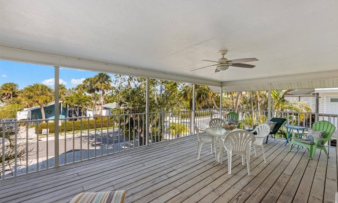 Anna Maria Casa | September Golf Cart Special