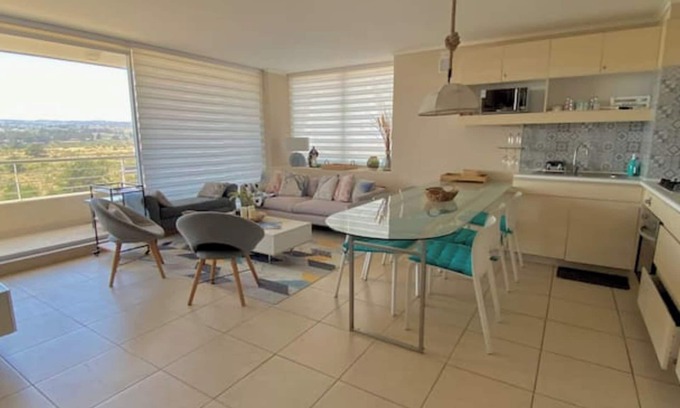 Algarrobo Apartamento | Septiembre bien equipado para 8 Gran Parrilla