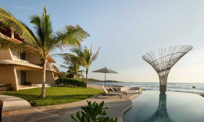 Saladita Apartamento | Serene Beachfront Heaven with Plunge Pool