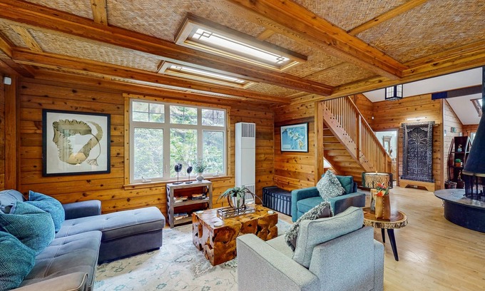 Volcano Casa | Serene 5-acre tropical hideaway with lanai and circular wood-burning fireplace