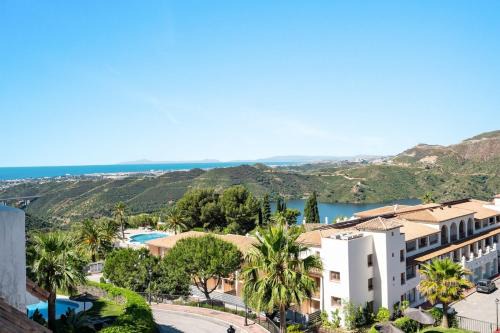 Istan Apartamento | Serene Apartment near Marbella Lake Views RDR495