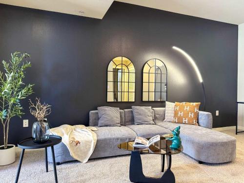 Lyon Street Apartamento | Serene APT 10 Min from Disneyland With Pool & GYM