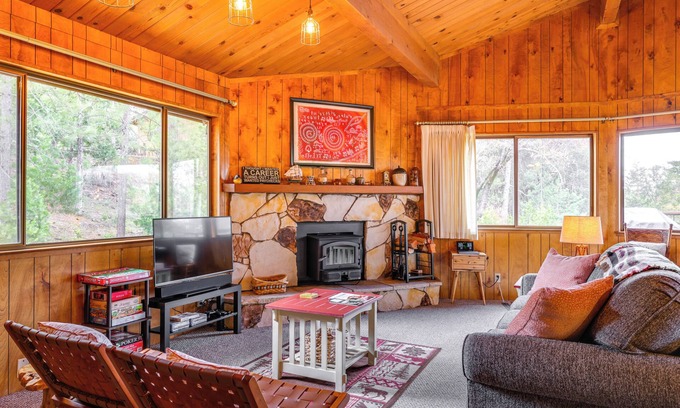 Groveland Cabina | Serene Groveland Cabin Rental Near Yosemite!