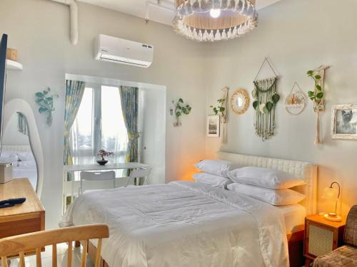 South Triangle Apartamento | Serene Haven in Tomas Morato