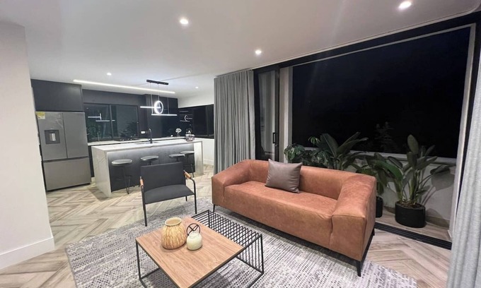 El Tesoro Apartamento | * Serene Heaven: 2Bed+2 Baths