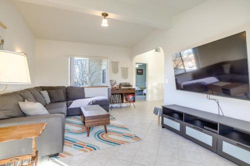 Twentynine Palms Casa | Serene Home with Yard - 8 Mi to Joshua Tree!