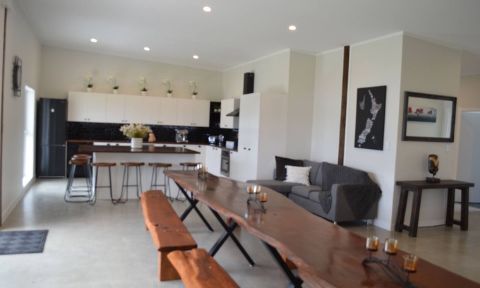 Kaingaroa Casa | Serene Lakeside Escape in Brand New Luxury House!