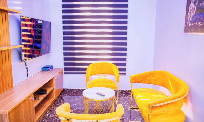 Ofin Casa | Serene Luxury Stay Near Nature - Your Lekki Getaway