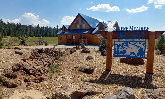 Duck Creek Village Cabina | NUEVO EDIFICIO / SERENE MEADOW / HERMANA CABINA DE HARMONY MEADOW @ DUCKCREEK VILLAGE