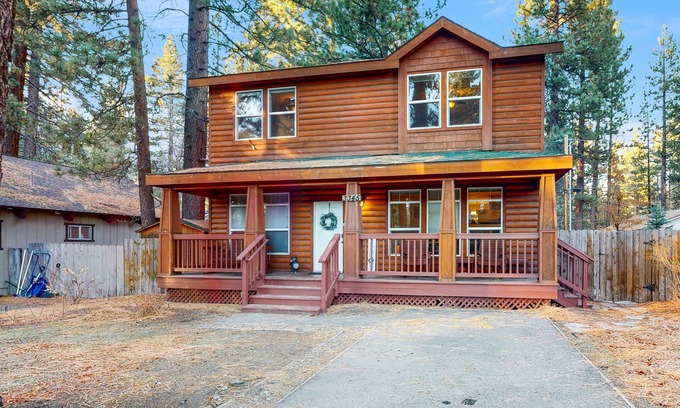 Bijou Park Casa | Serene monthly rental with hot tub - near Heavenly Resort & dining