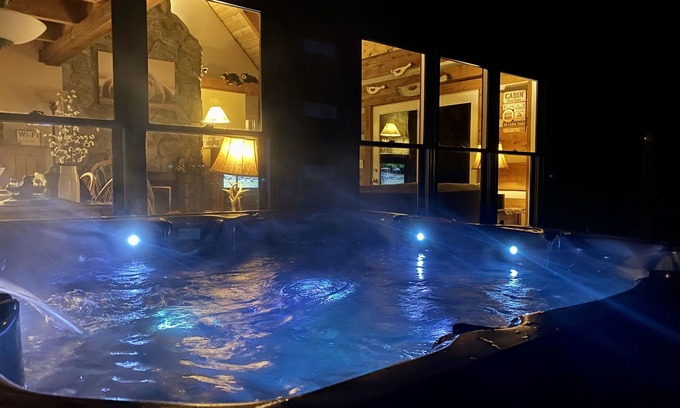 Deep Gap Cabina | Serene mountain cabin on 10 acres with hot tub, creek and waterfall near Boone!