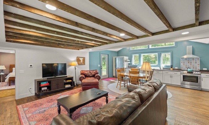 Maurertown Casa | Serene Mountain Retreat on 17 acres by National Park, EV Charger