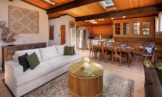 Pacific Grove Casa | Serene Pacific Grove Getaway