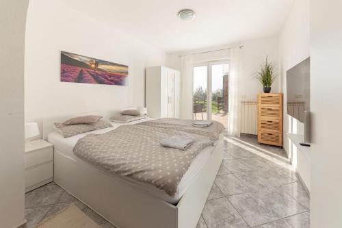 Koper Apartamento | Serene Retreat St Anton Apartments - Happy Rentals